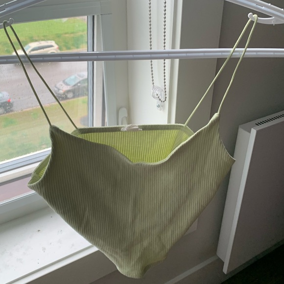 Tank tops - Picture 9 of 15